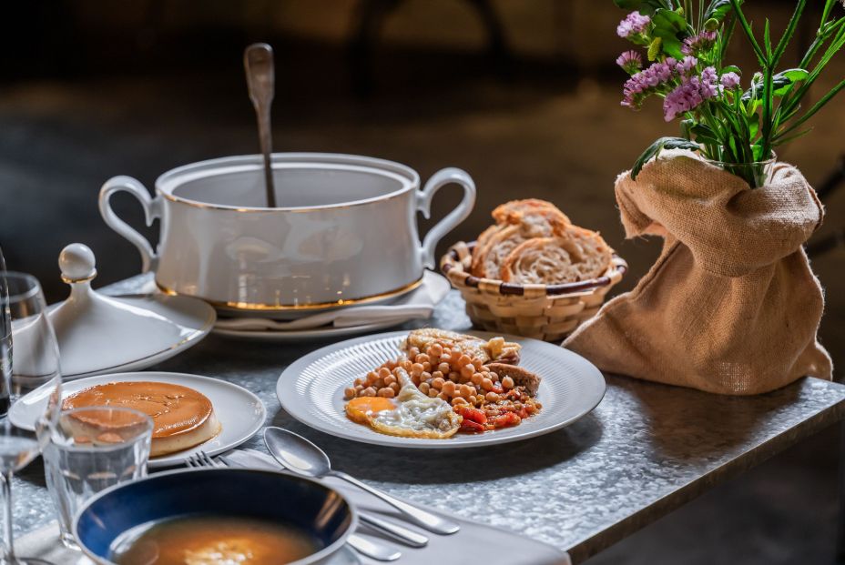 Cocido madrileño: restaurantes para disfrutarlo y secretos para hacerlo en casa como un gran chef