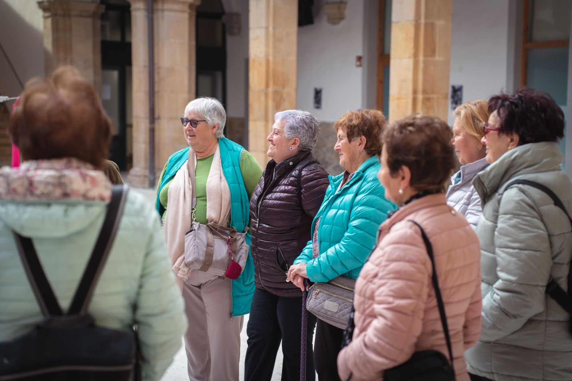 La vida activa de los mayores, entre lo que más sorprende a los extranjeros que visitan España