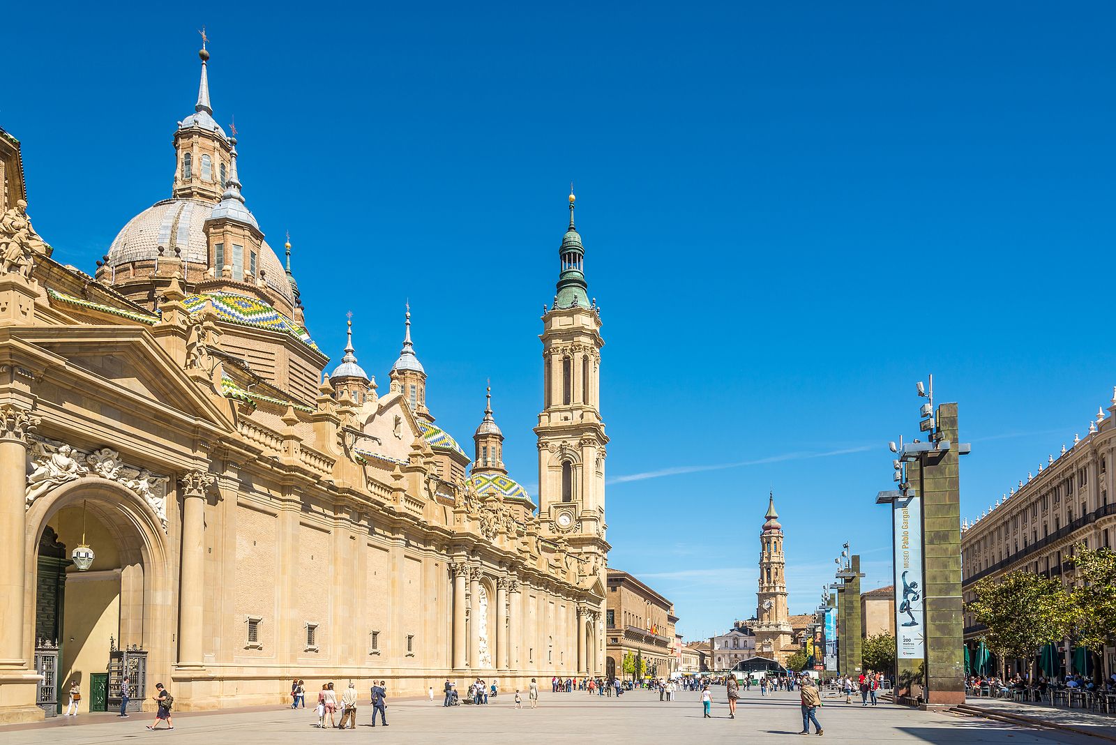 ¿Cuáles son los edificios más antiguos de Zaragoza?