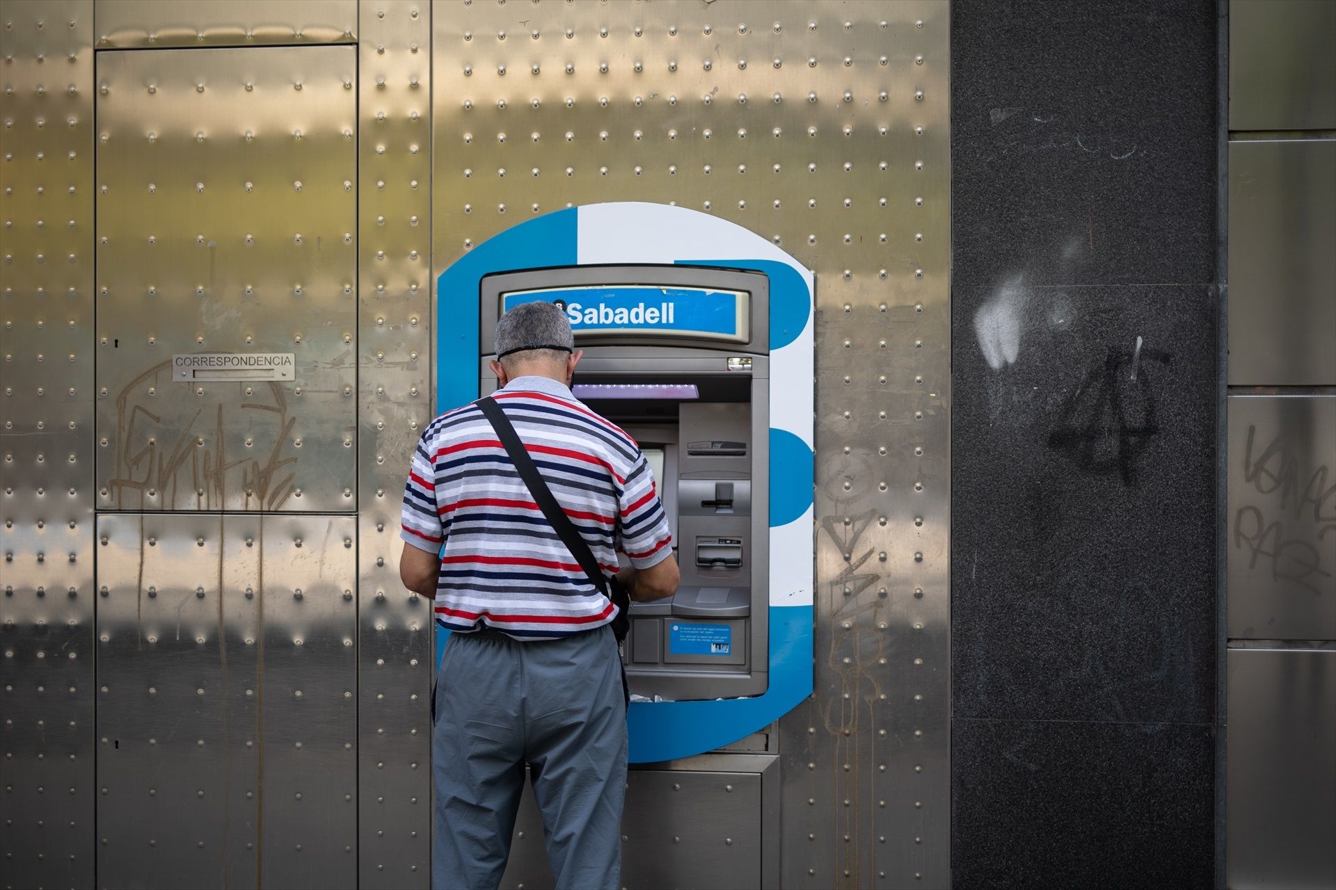 Pago de las pensiones en marzo de 2025: ¿Qué día se cobra la pensión en Sabadell?. Foto: EuropaPress