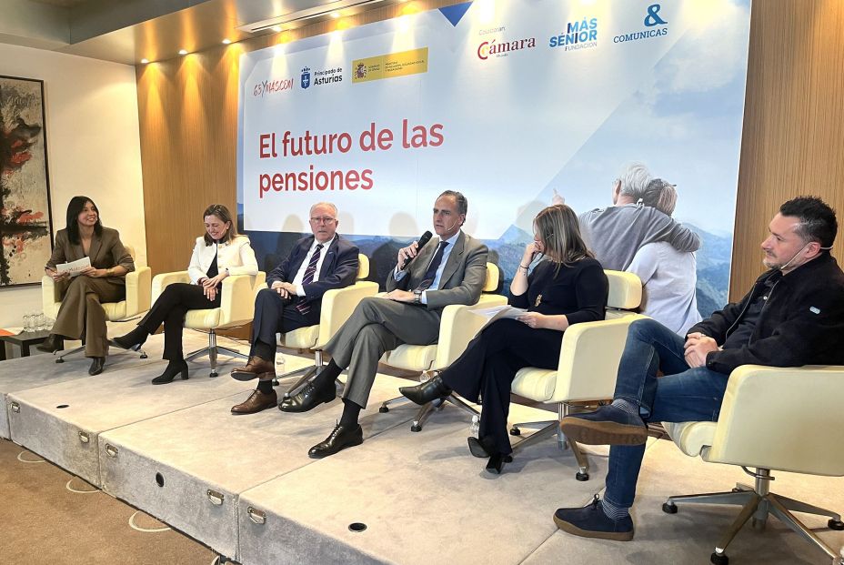 Hacen falta más ingresos y ahorro privado para reforzar las pensiones, advierten los expertos