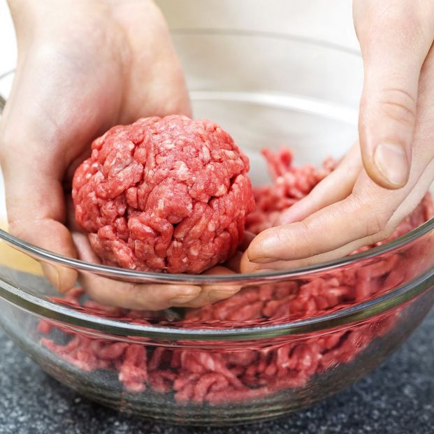 bigstock Cooking With Ground Beef 6873058