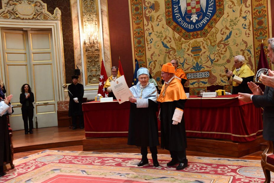 Fernando Ónega, investido Académico de Honor de la Real Academia Europea de Doctores (1)