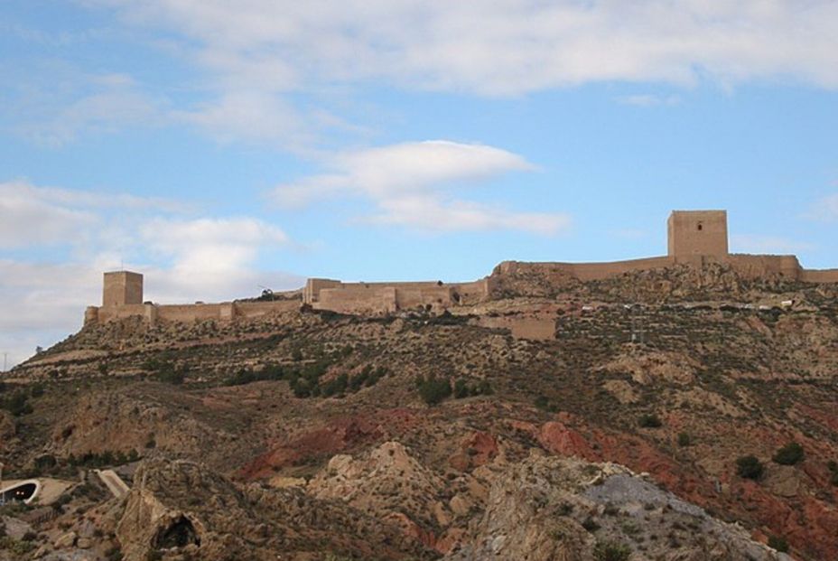 Wikipedia Commons. ¿Cuáles son los edificios más antiguos de Murcia?