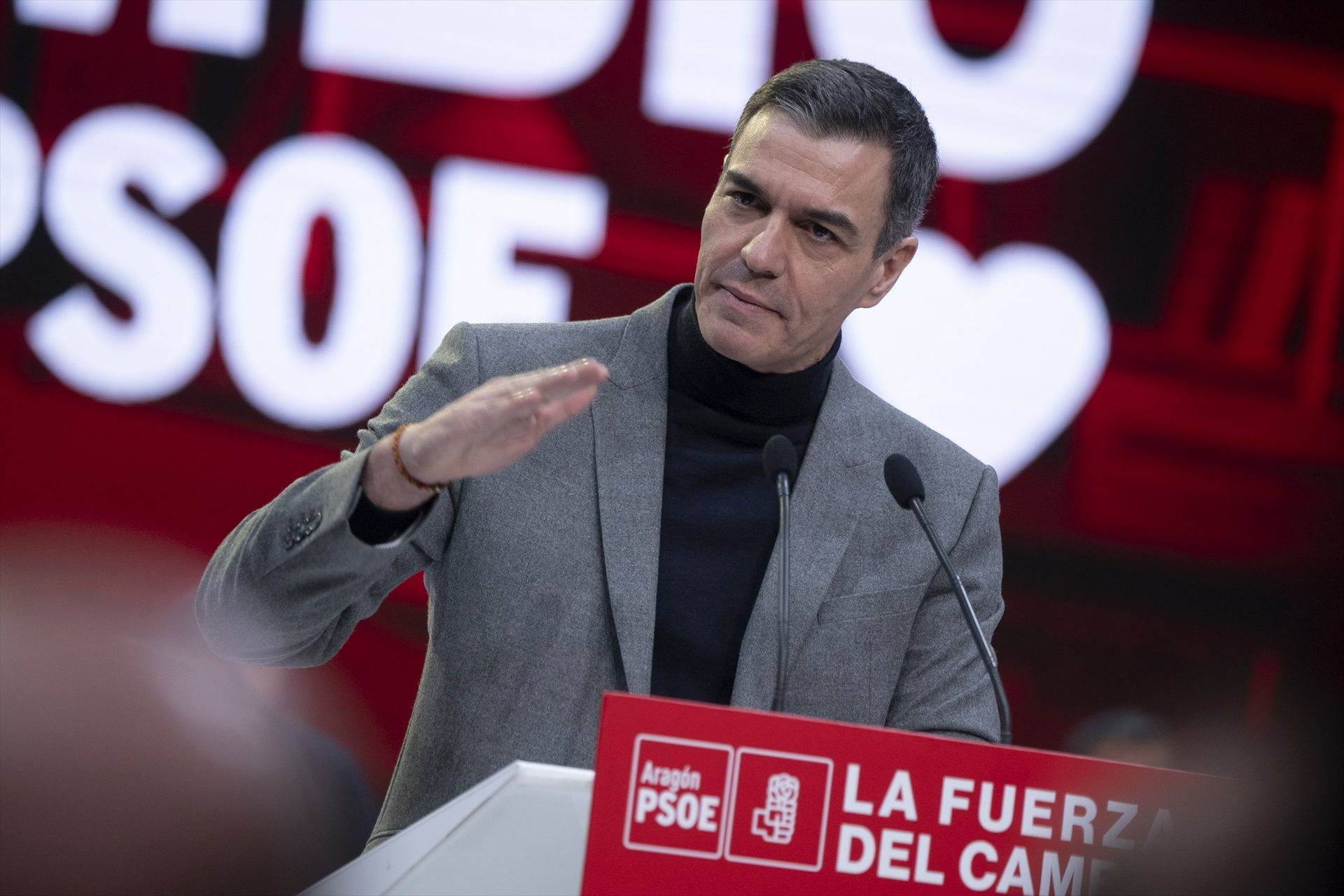 El CIS da una nueva subida al PSOE, que mantiene una ventaja de 5,3 puntos sobre el PP