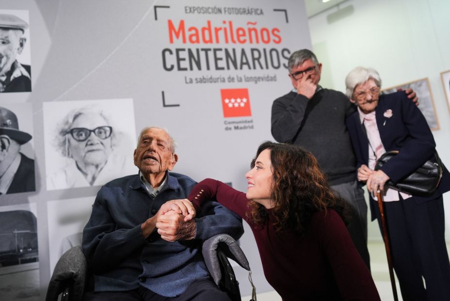 'Madrileños centenarios', una exposición que homenajea a "una generación llena de valores”