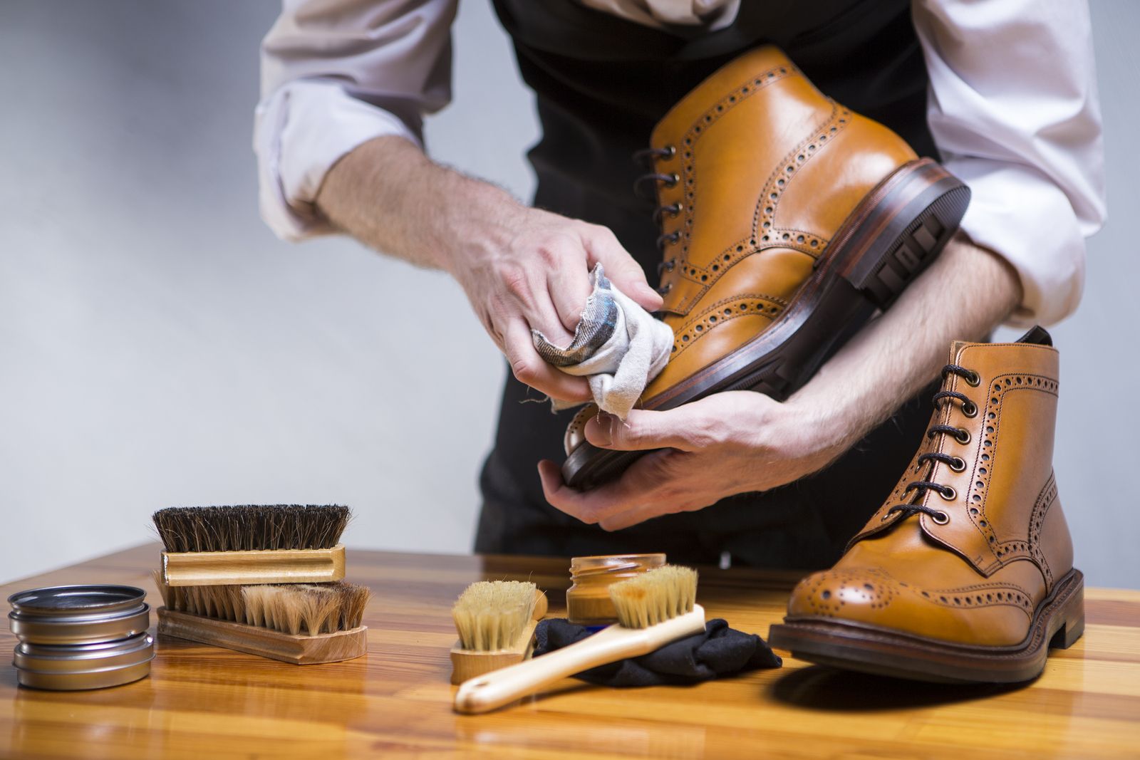 Cómo limpiar zapatos de ante y que queden como nuevos