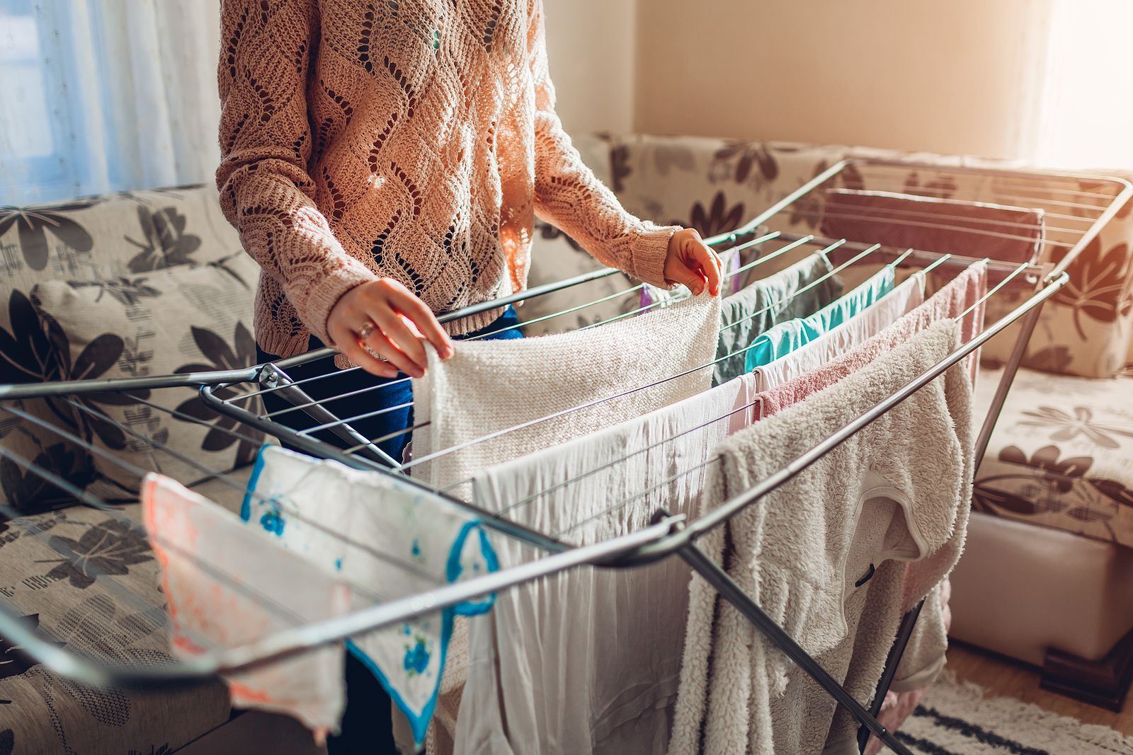 Cómo secar la ropa sin que huela a humedad?