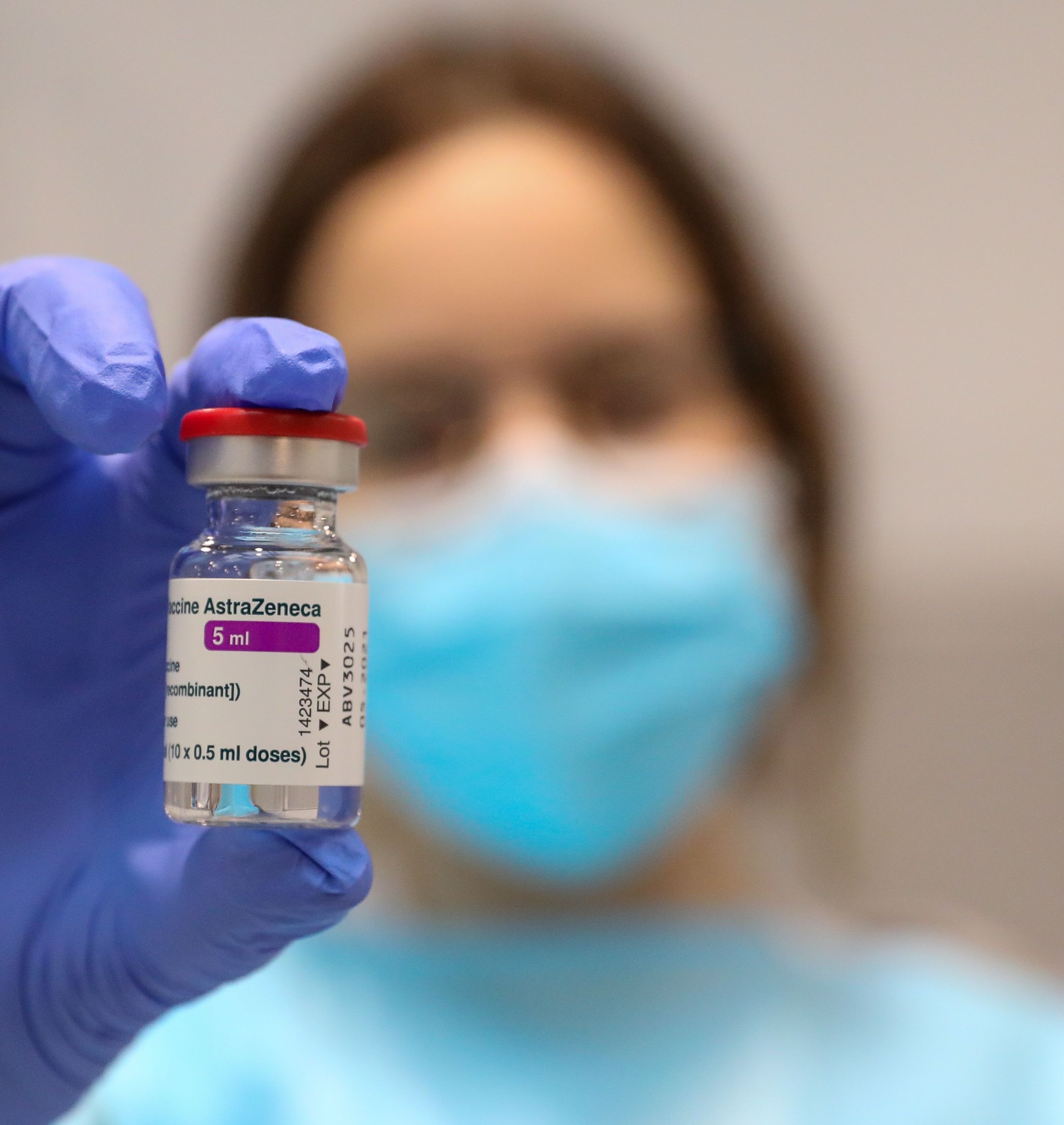 Nuevo retraso de AstraZeneca: solo entregará a la UE la mitad de las vacunas acordadas. Foto: Europa Press