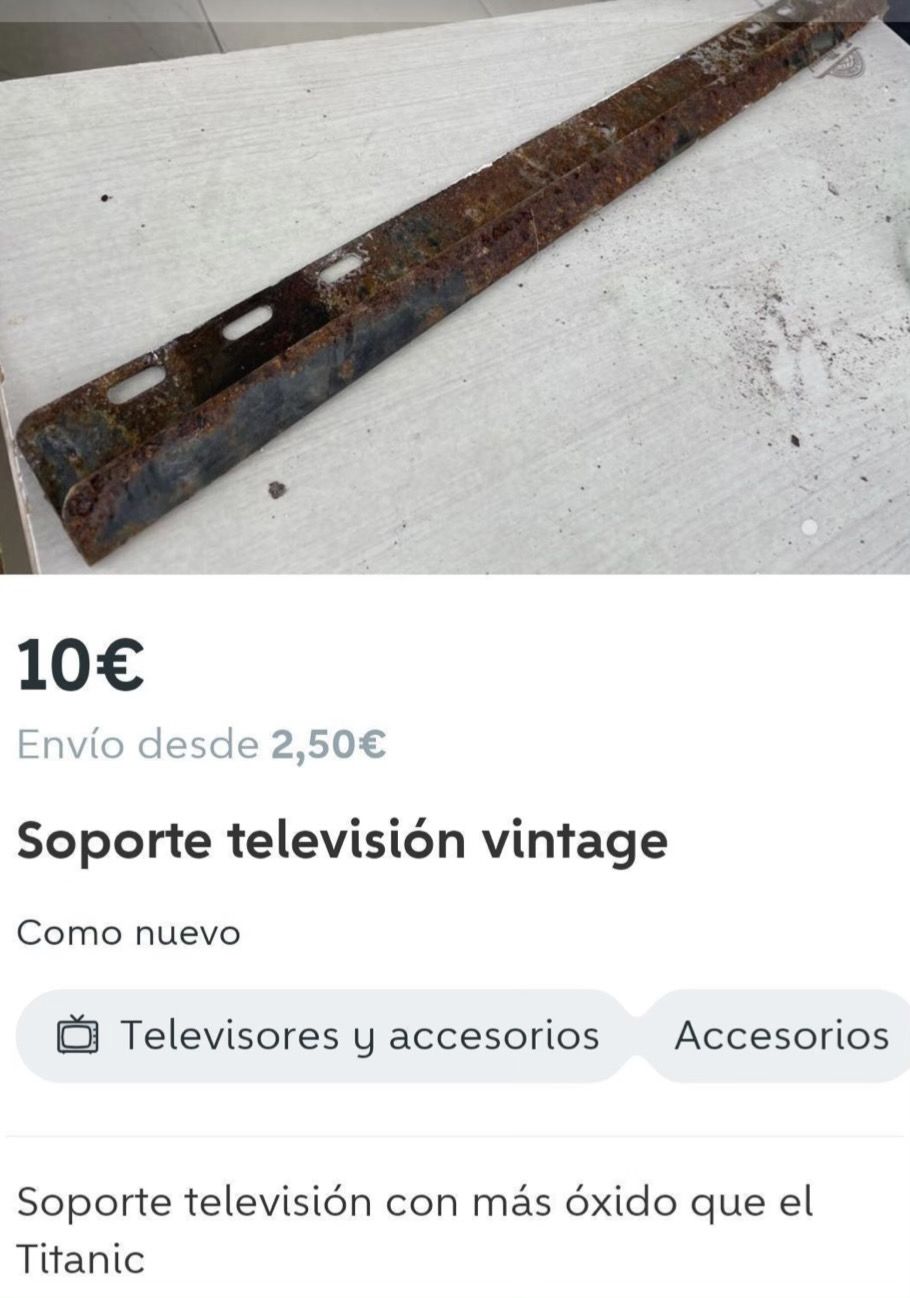 Soporte de televisión vintage en Wallapop (Foto: Wallapuff)