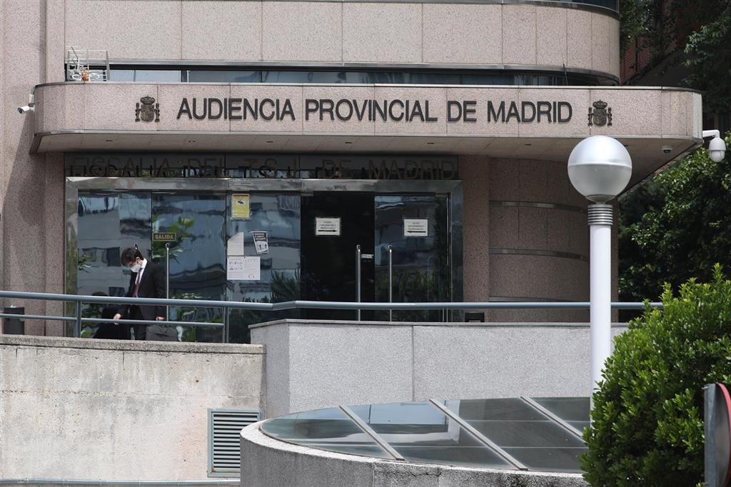 La directora y dos doctoras de una residencia denunciadas por la falta de asistencia a dos usuarios