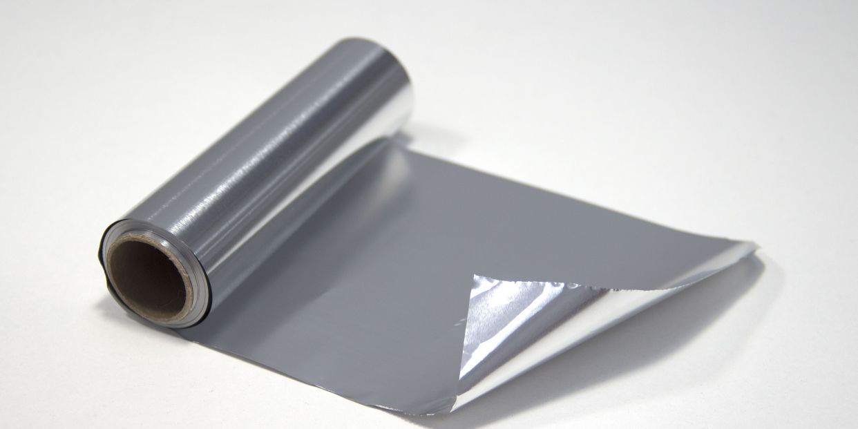 Brillante o mate: qué cara del papel de aluminio va hacia fuera y cuál  hacia dentro