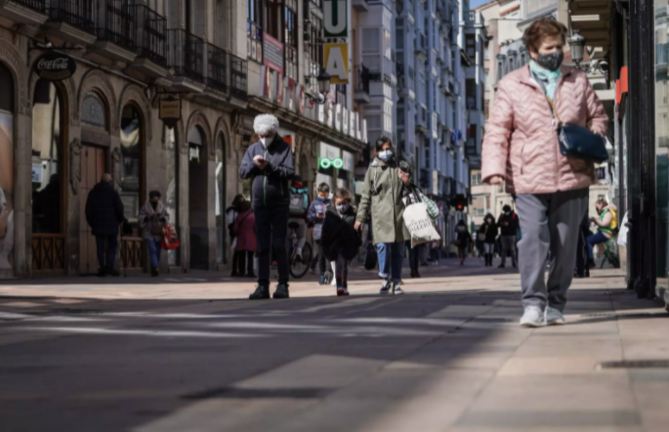 La población española se redujo en 72.000 personas en la primera mitad de 2021. Foto: Europa Press