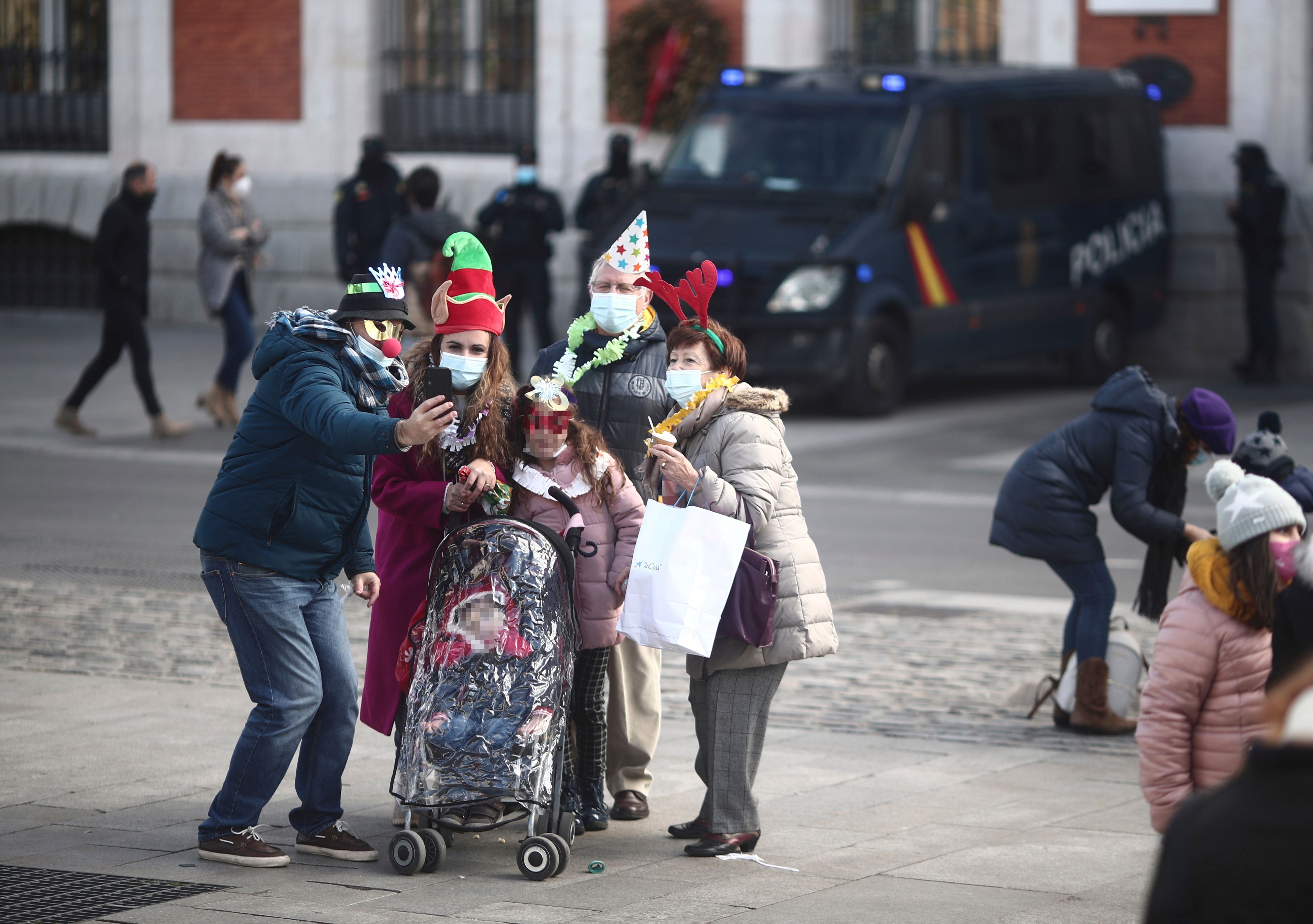 Policías, drones y reducción del aforo, entre las medidas para la Nochevieja en Sol en Madrid. Foto: Europa Press