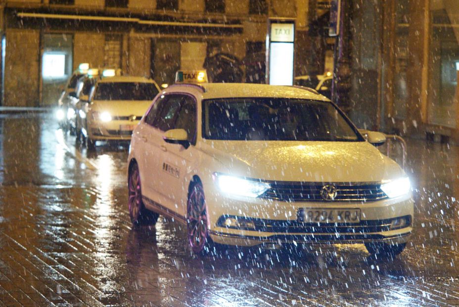 La DGT advierte: ¿qué debes hacer en días de lluvia para evitar accidentes?