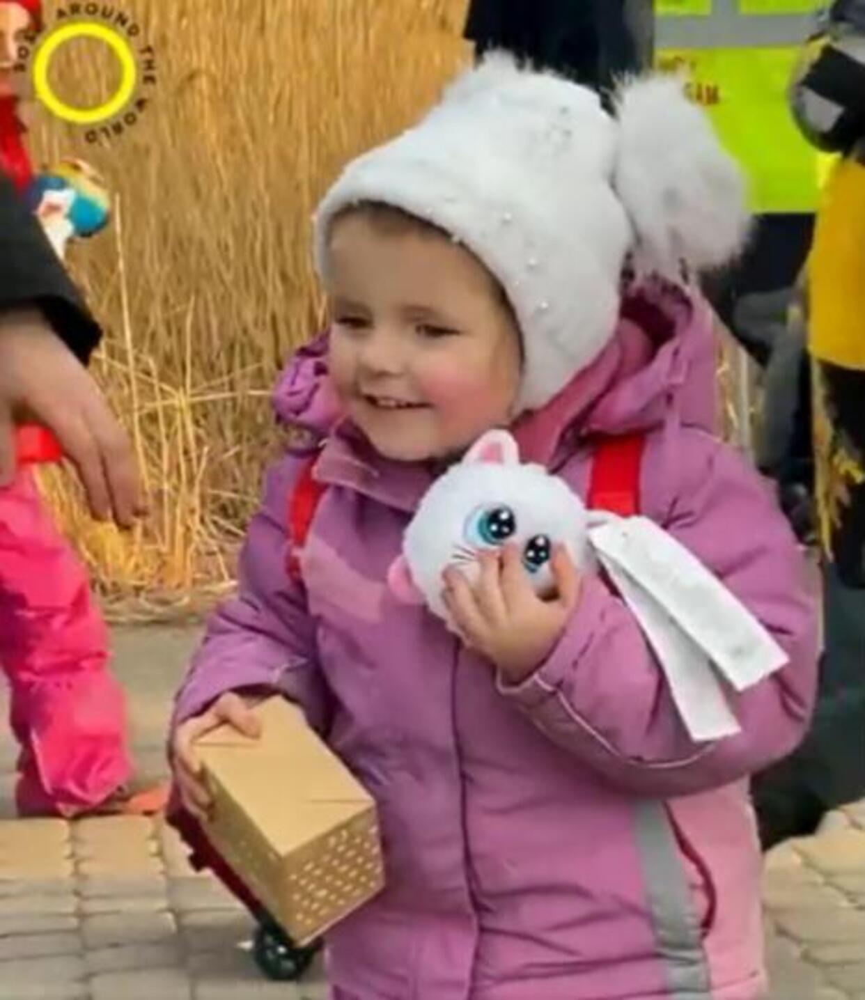 Imposible no emocionarse: así reciben las ONGs a los niños que huyen de Ucrania