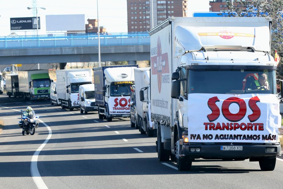 Los transportistas convocantes del paro mantienen su protesta pese al acuerdo: "Son migajas"